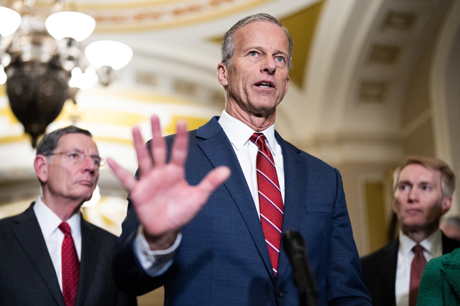 Senate Republicans vote to advance a massive budget blueprint for Trump's  agenda