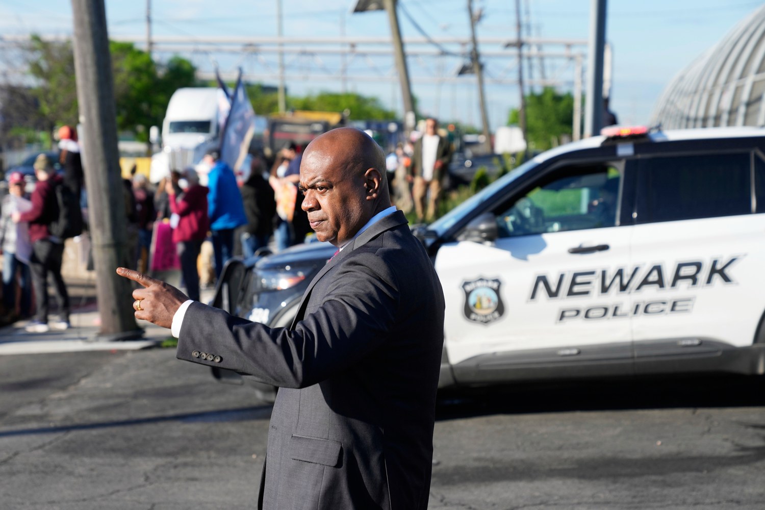 Newark mayor arrested at ICE facility for alleged trespassing