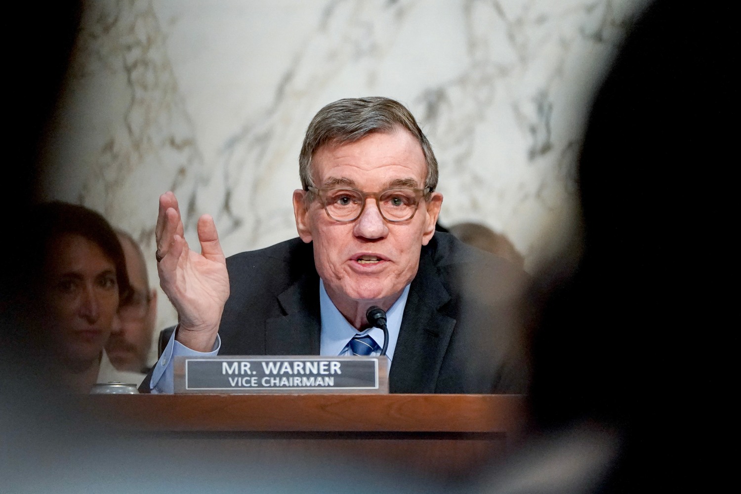 Senate advances a major crypto regulation bill on a bipartisan vote