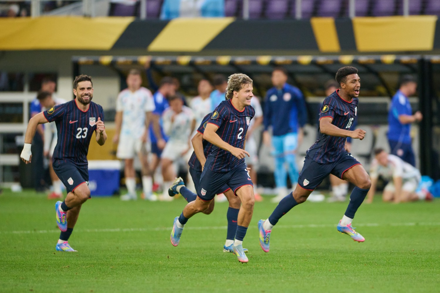 Estados Unidos supera a Costa Rica en penales y avanza a semifinales de la Copa Oro 2025