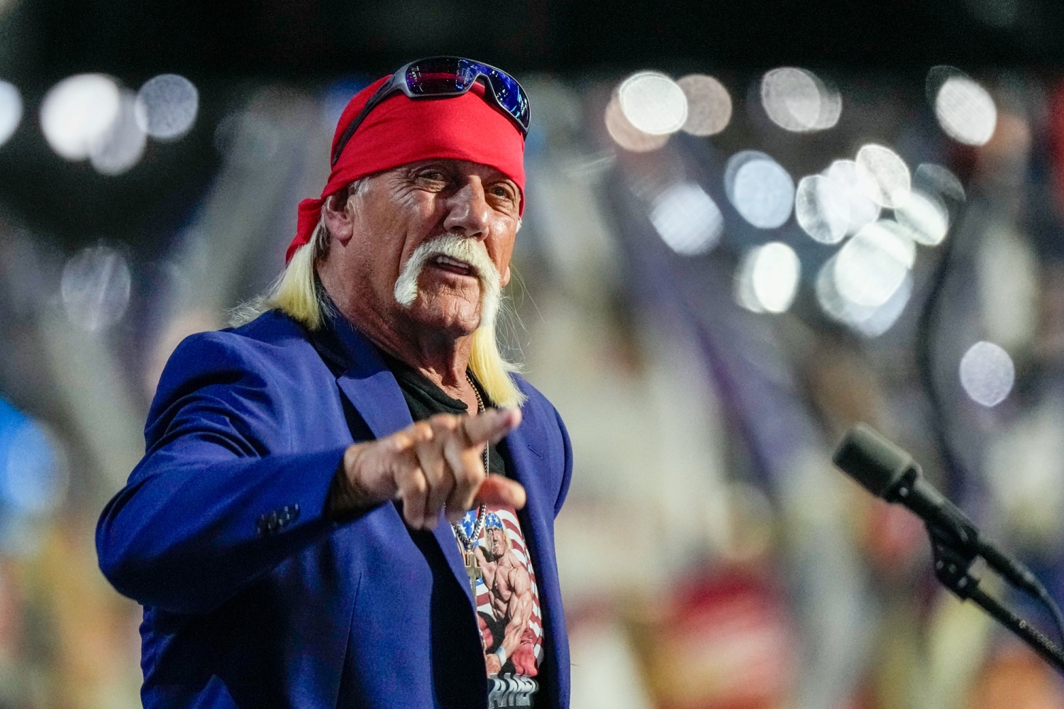 Pro wrestling legend Hulk Hogan's cause of death was a heart attack,  medical examiner says