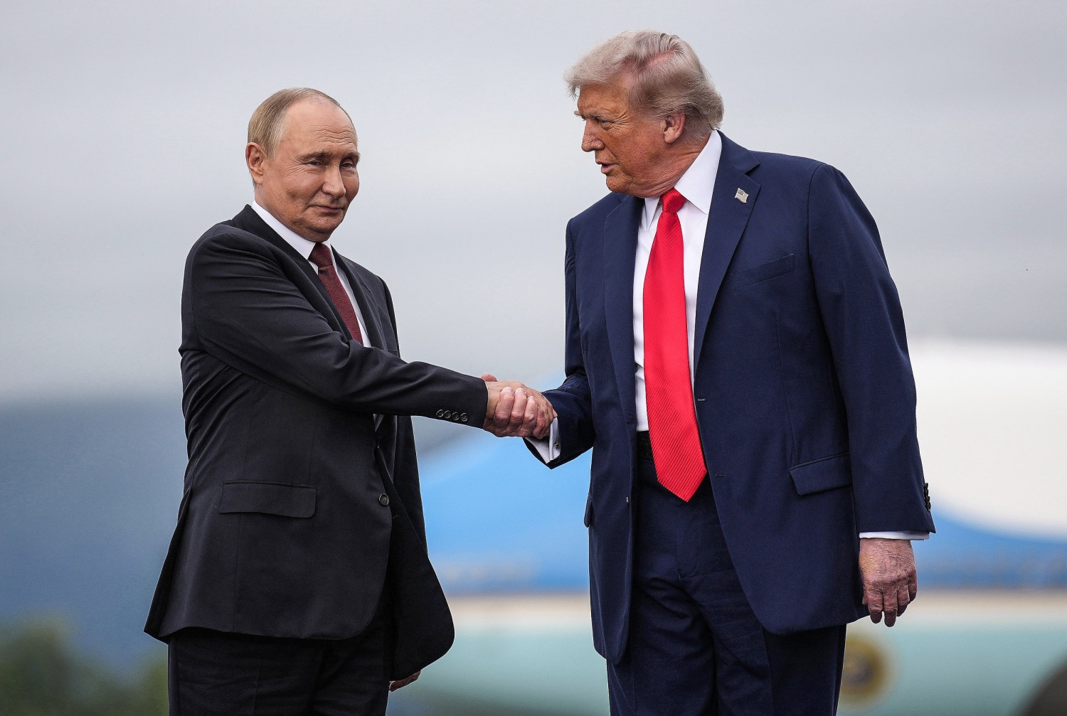 Trump says no Ukraine peace deal with Putin as Alaska meeting closes