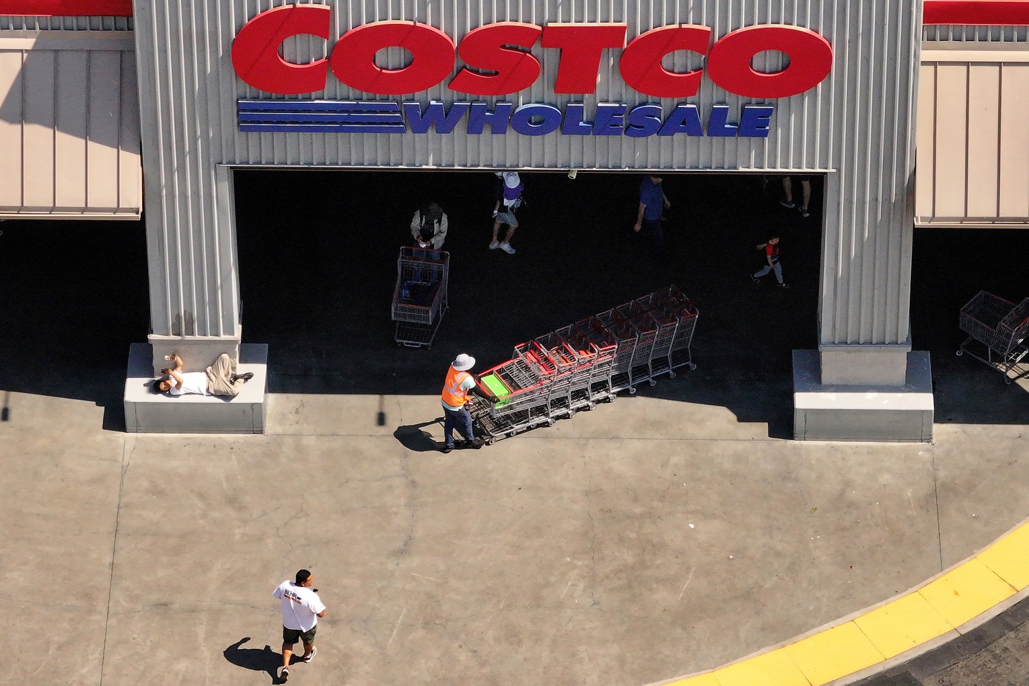 U.S. bars Iran's diplomats from shopping at Costco without permission