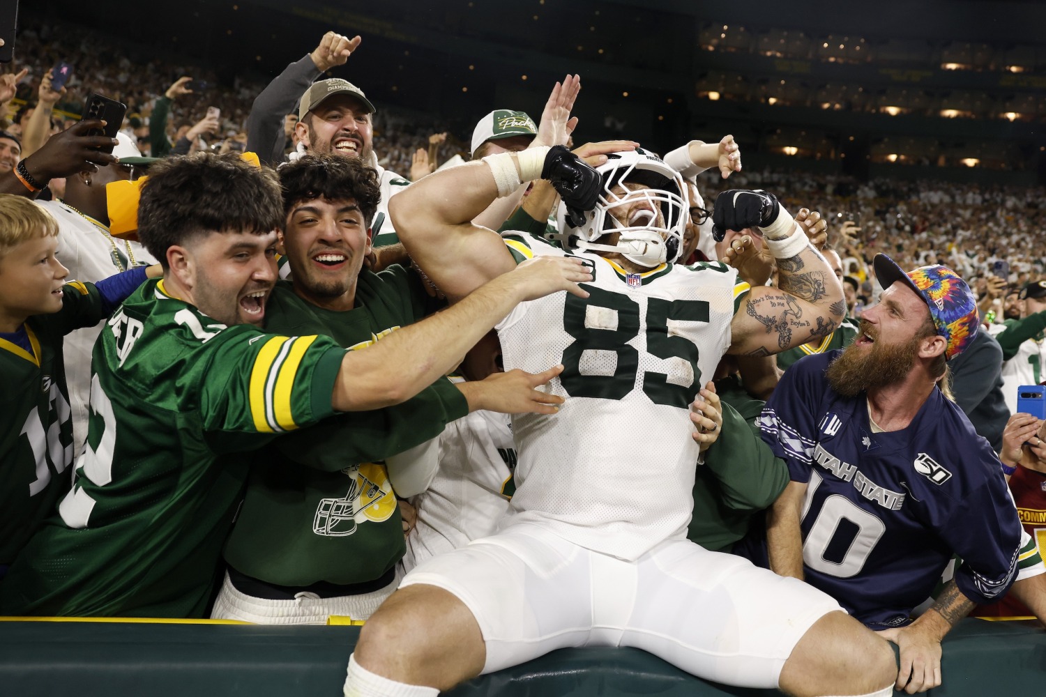 Jordan Love and Tucker Kraft lead the way in Packers' 27-18