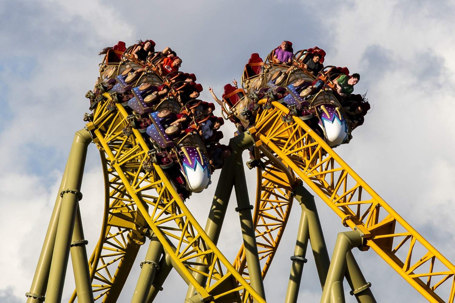 Man's death on roller coaster at Epic Universe park in Florida