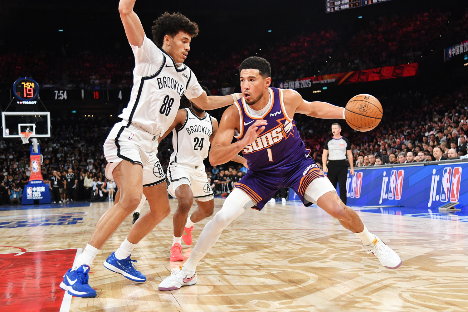 251010-nets-suns-mb-1452-