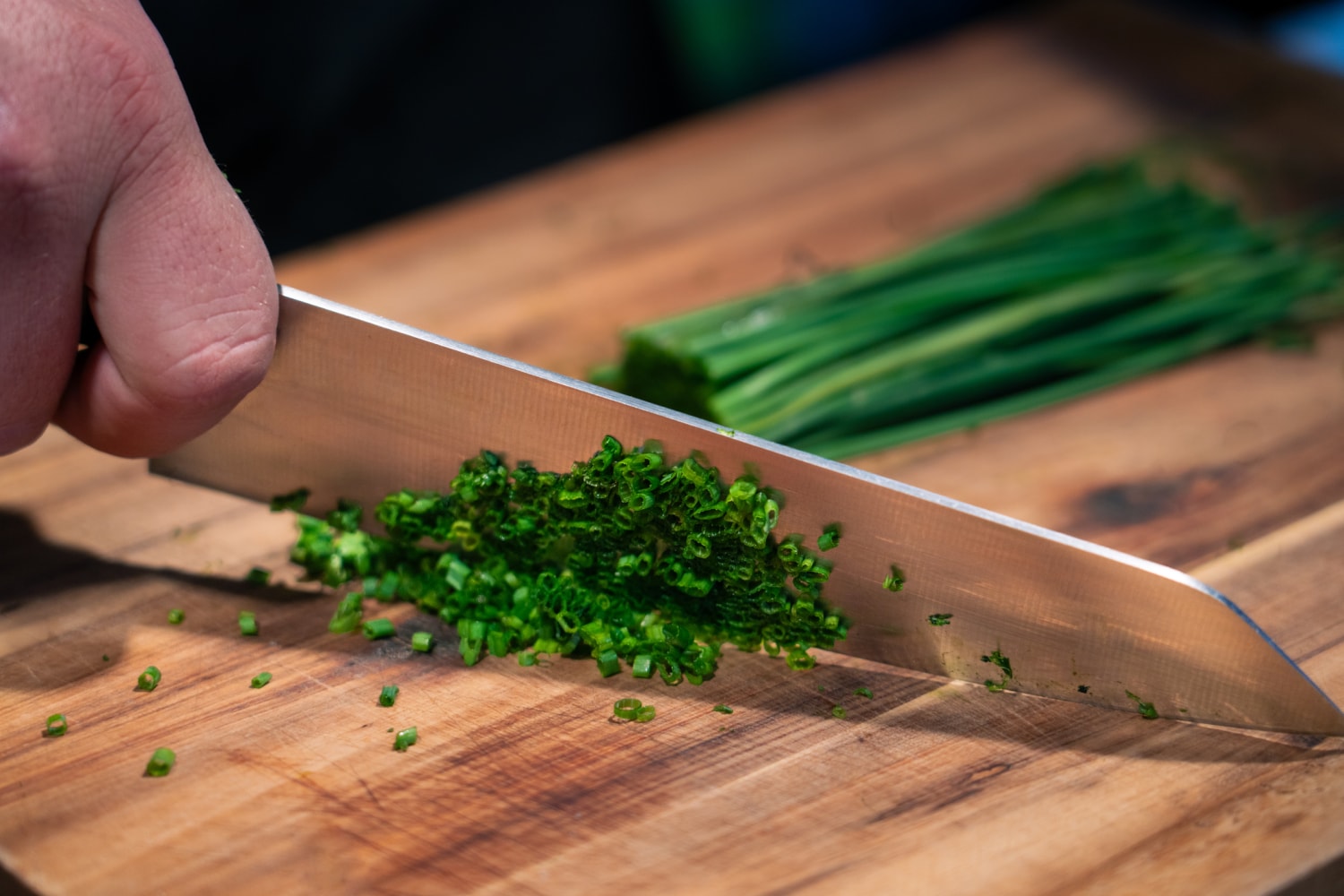 Man Is Cutting Chives Every Day Until Reddit Says They’re Perfect