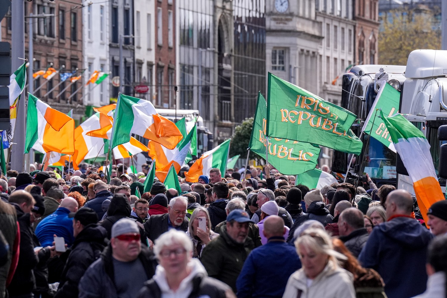 Irish police clear demonstrators to reopen refinery as fuel ...