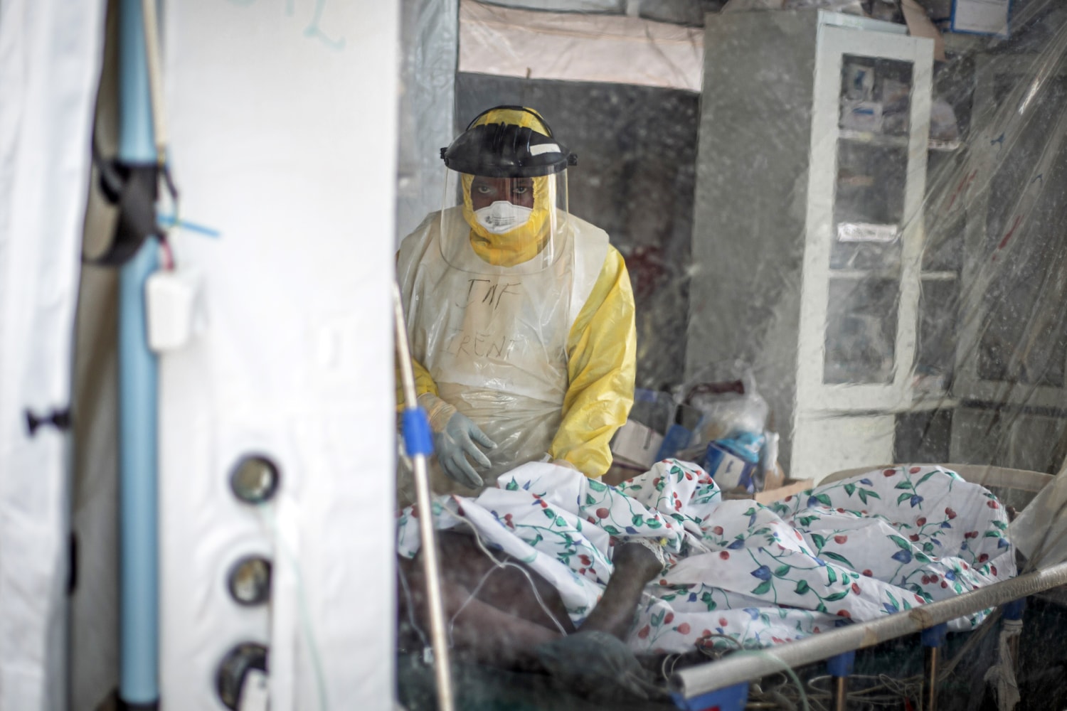 Congo’s Ebola outbreak tops 10,000 cases as authorities race to slow the spread in African countries