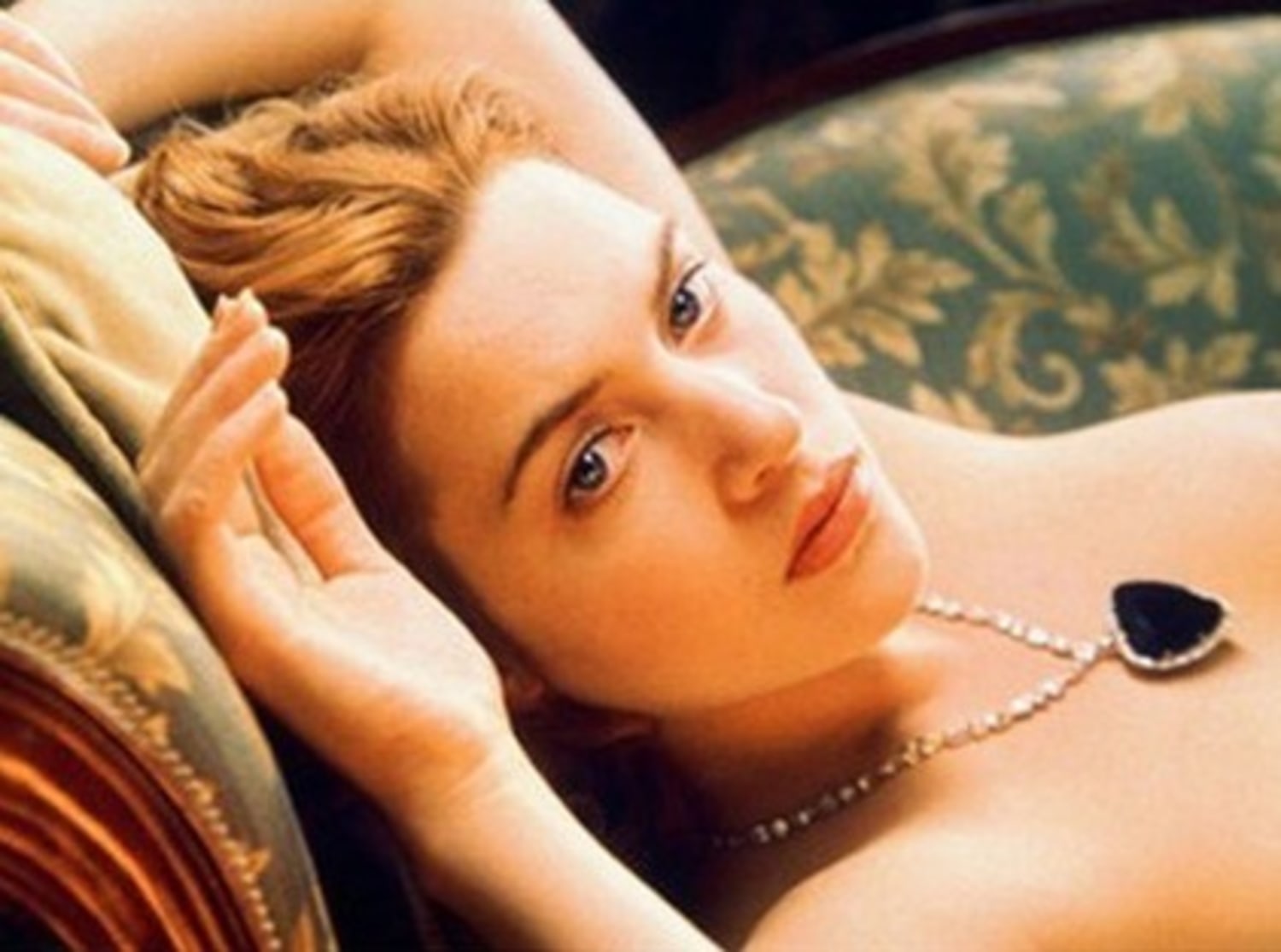 Kate winslet titanic breasts