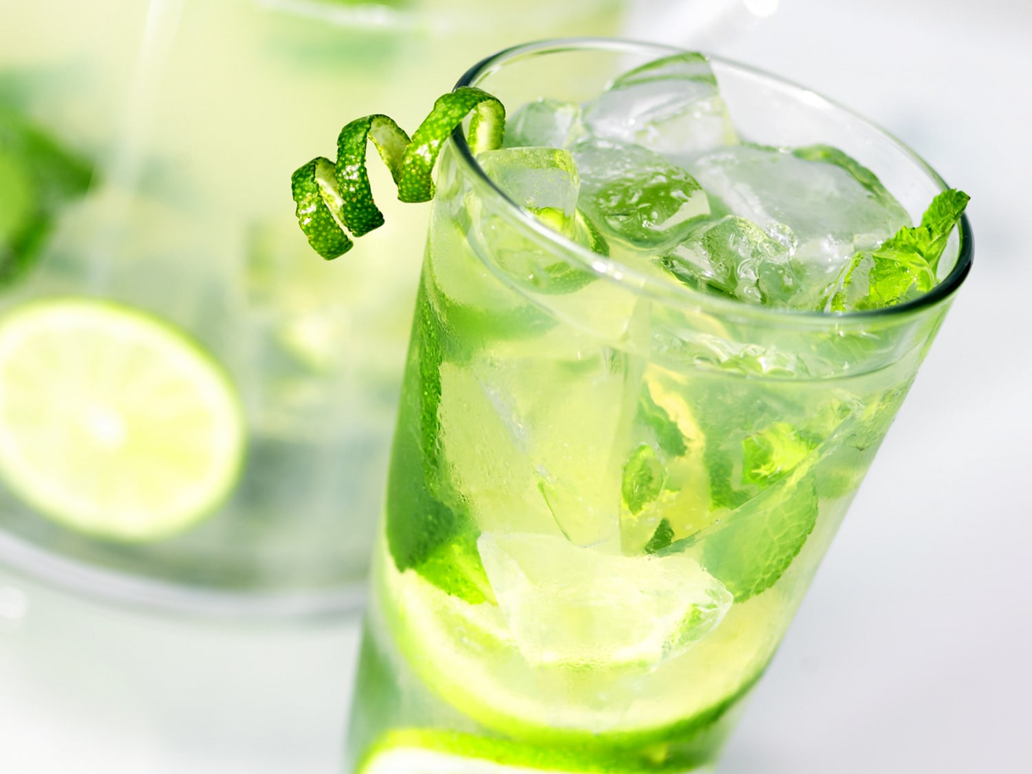 Are mojitos really passé, or are bartenders just lazy?