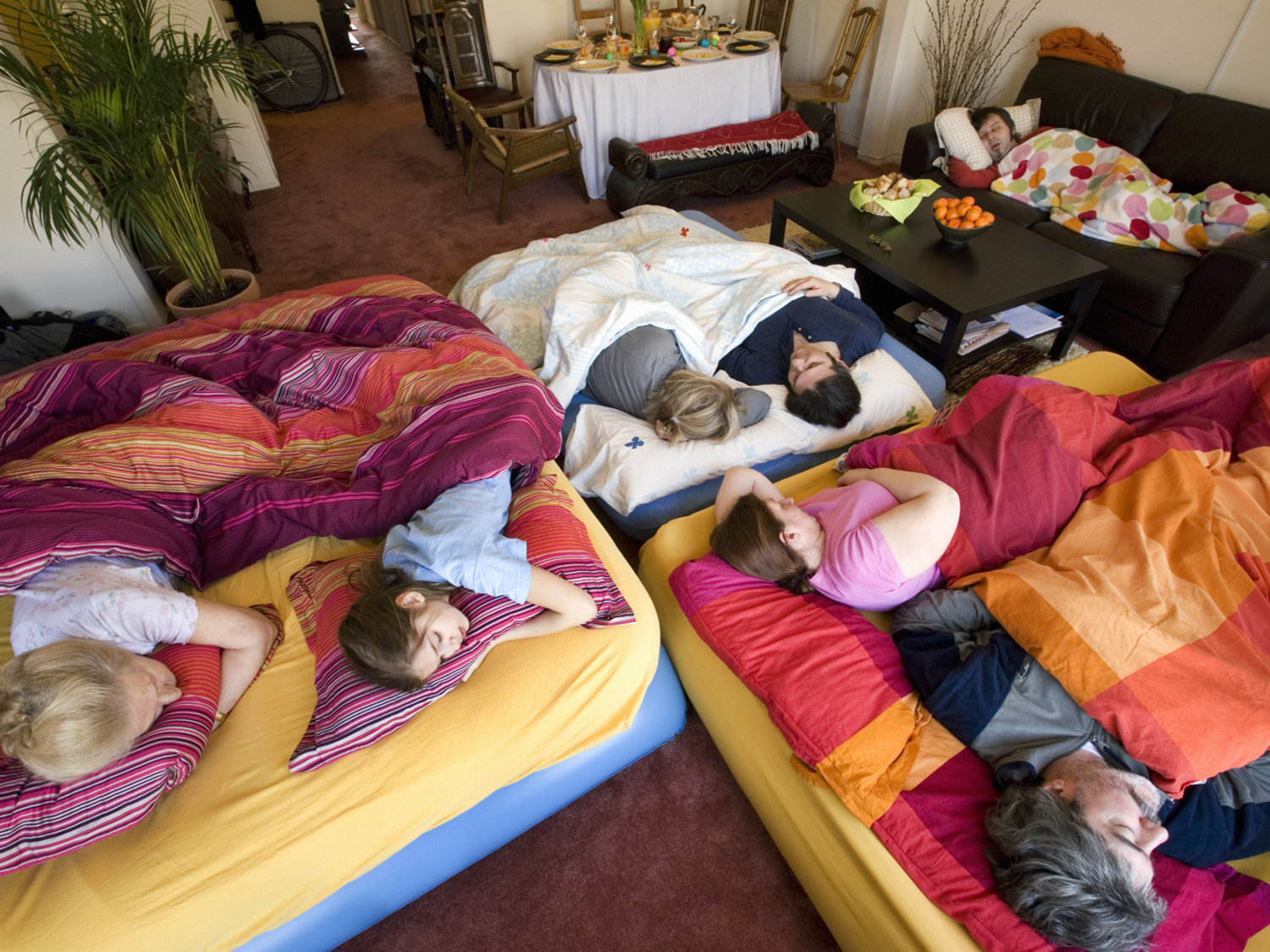 Evict The Kids From Their Beds For Holiday Guests Parents Debate