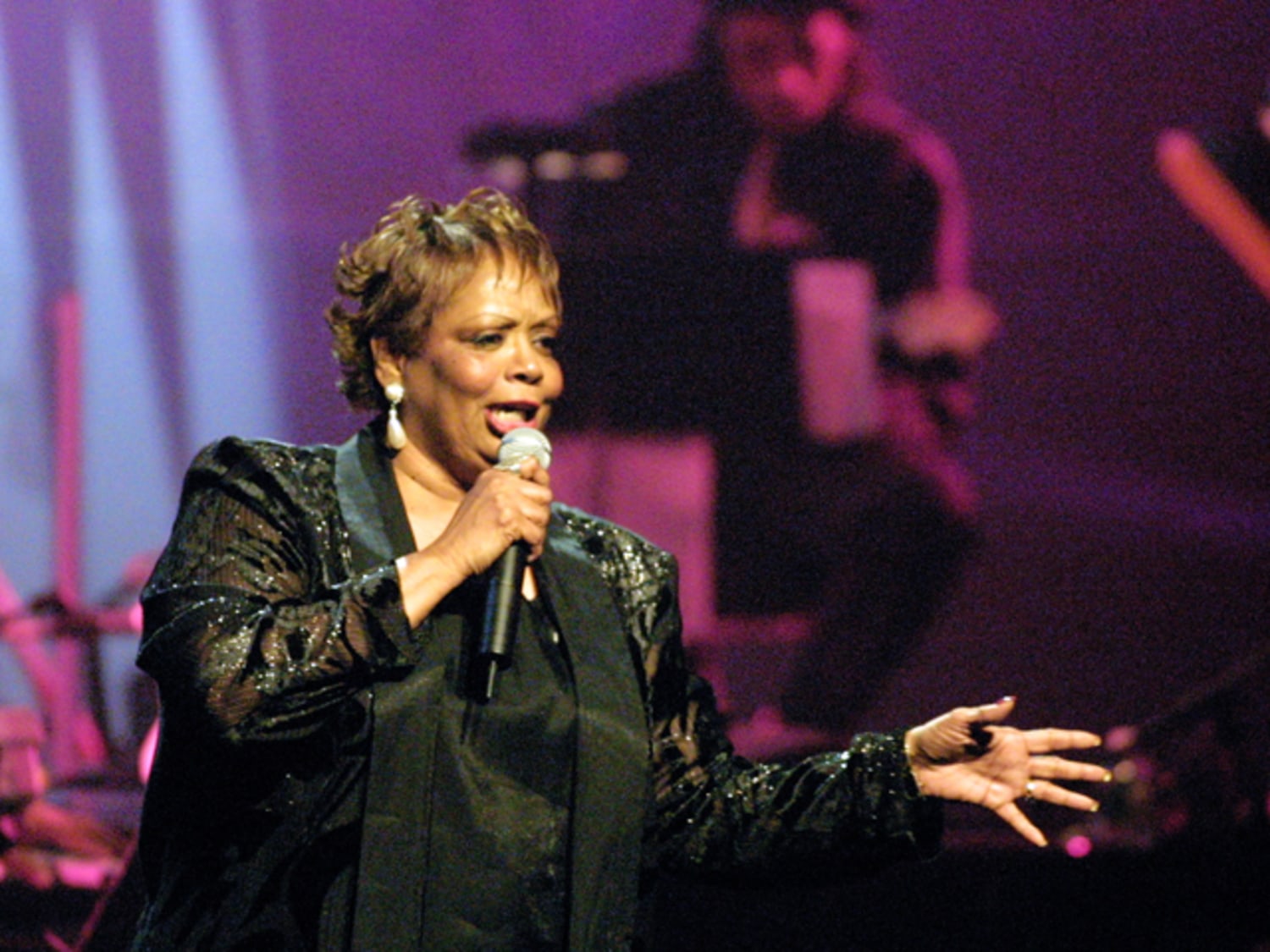 Rescue Me' singer Fontella Bass dies at 72