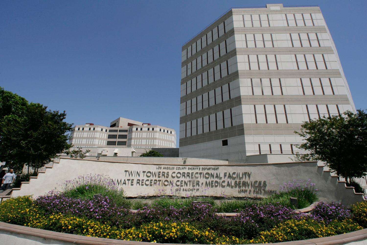 78 inmates get into jailhouse brawl in Los Angeles