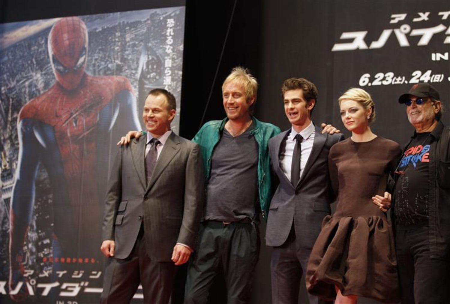 The Amazing Spider-Man cast swings into Hollywood - CBS News