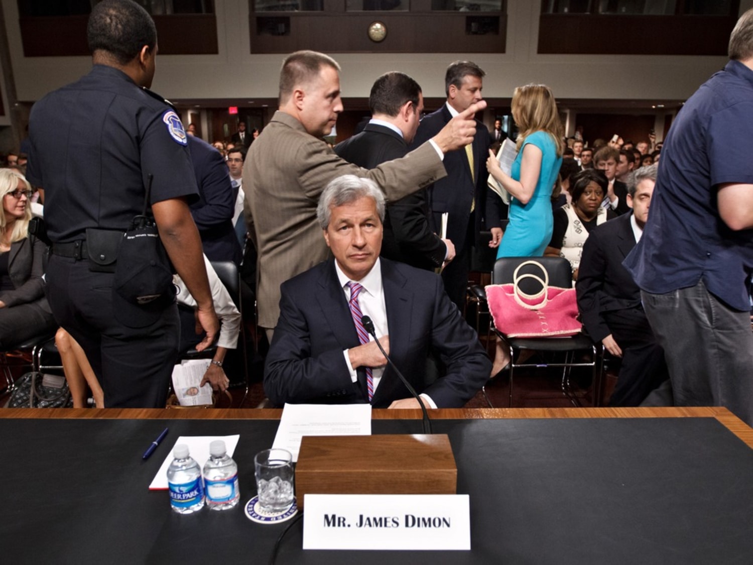 With Dimon at witness table, both parties score political points