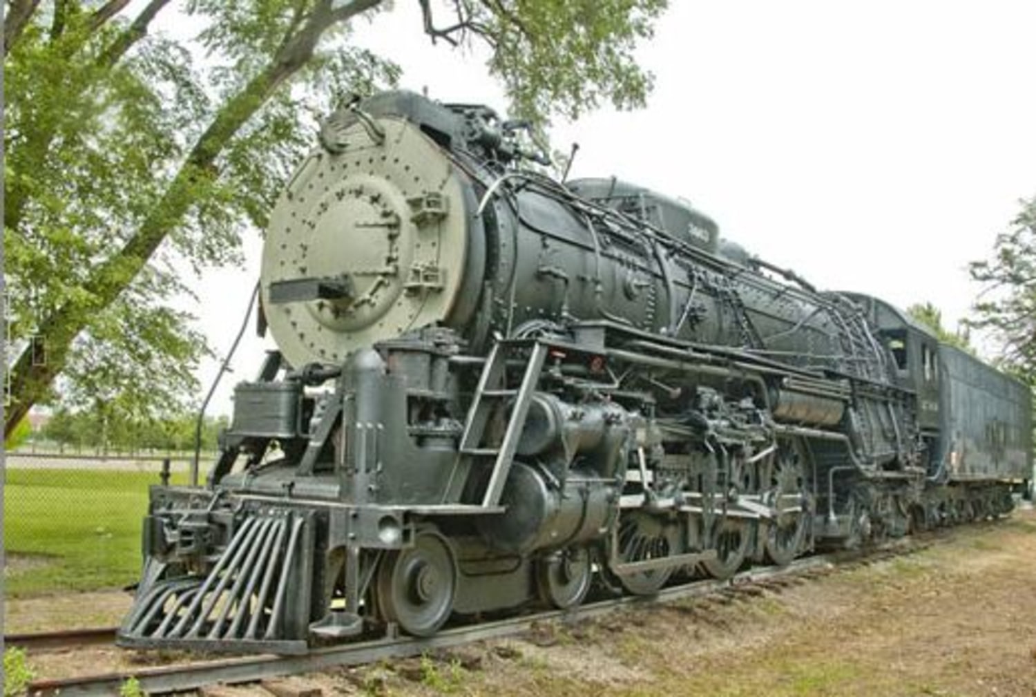 UP: From Steam to Green: The History and Evolution of Locomotives