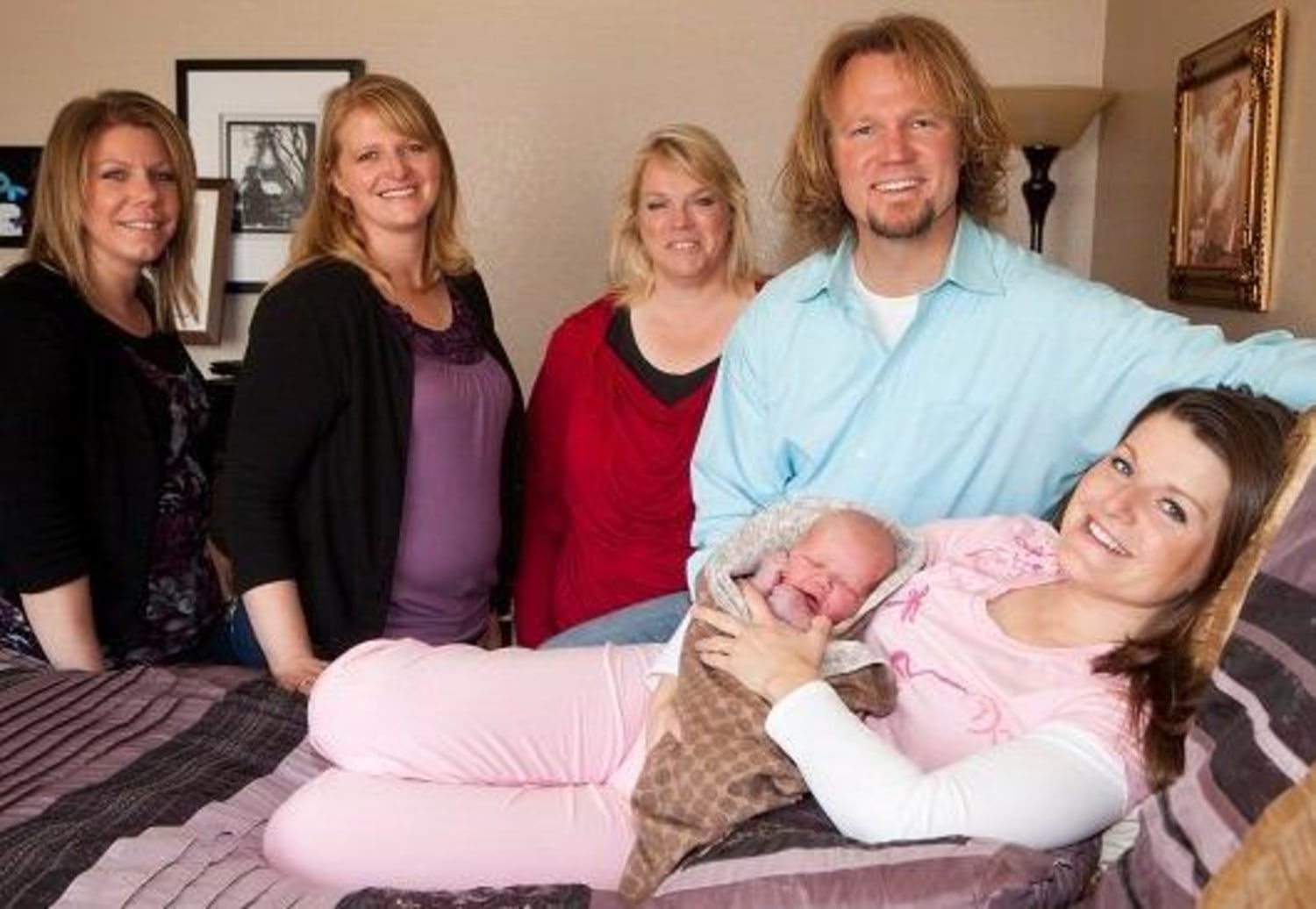 Meet the newest member of the Sister Wives family image