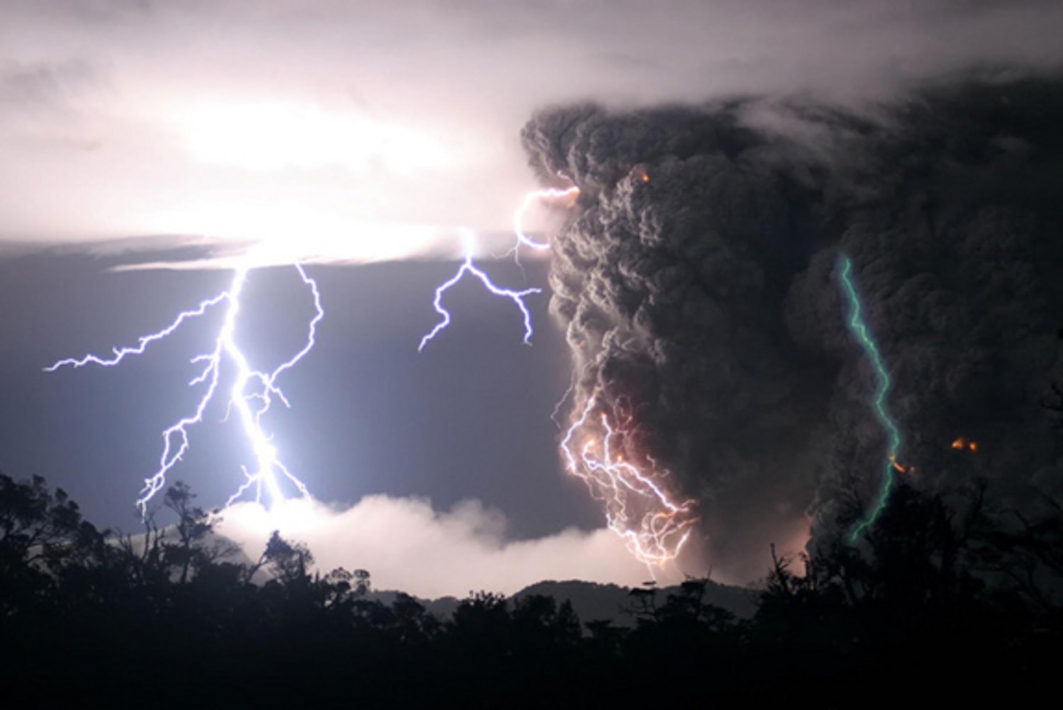 How eerie green lightning zapped an erupting volcano