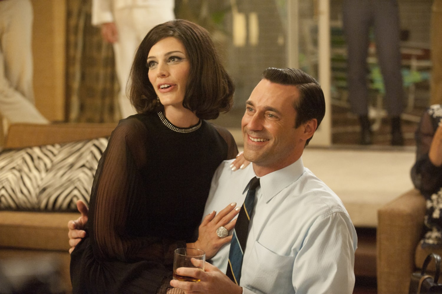 1B5680201-120326-mad-men-ep1.jpg