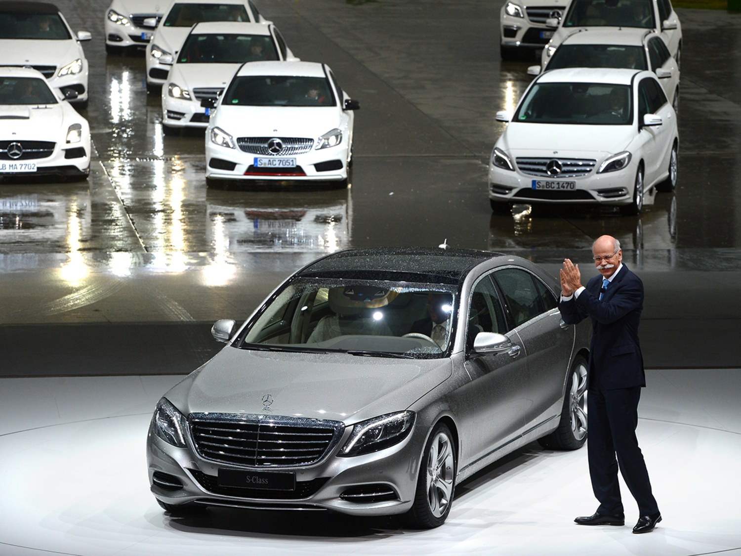 Mercedes rolls out the new Maybach S-Class | Automotive News Europe