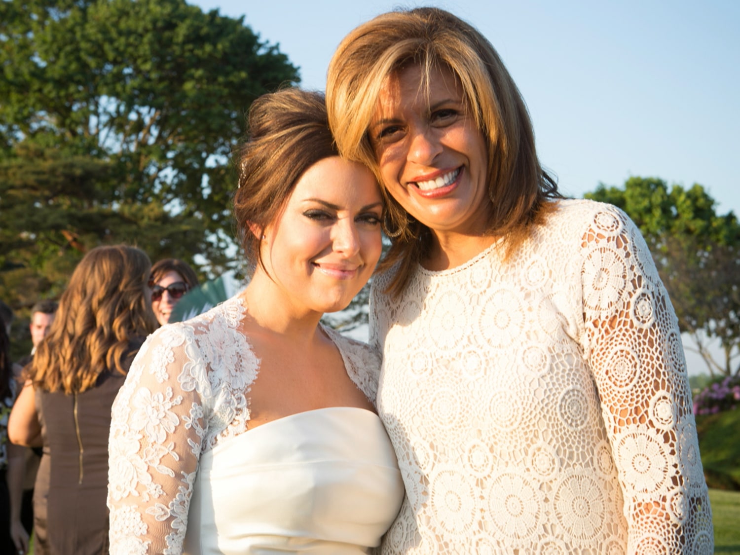 KLG and Hoda ask: Should you wear white to a wedding?