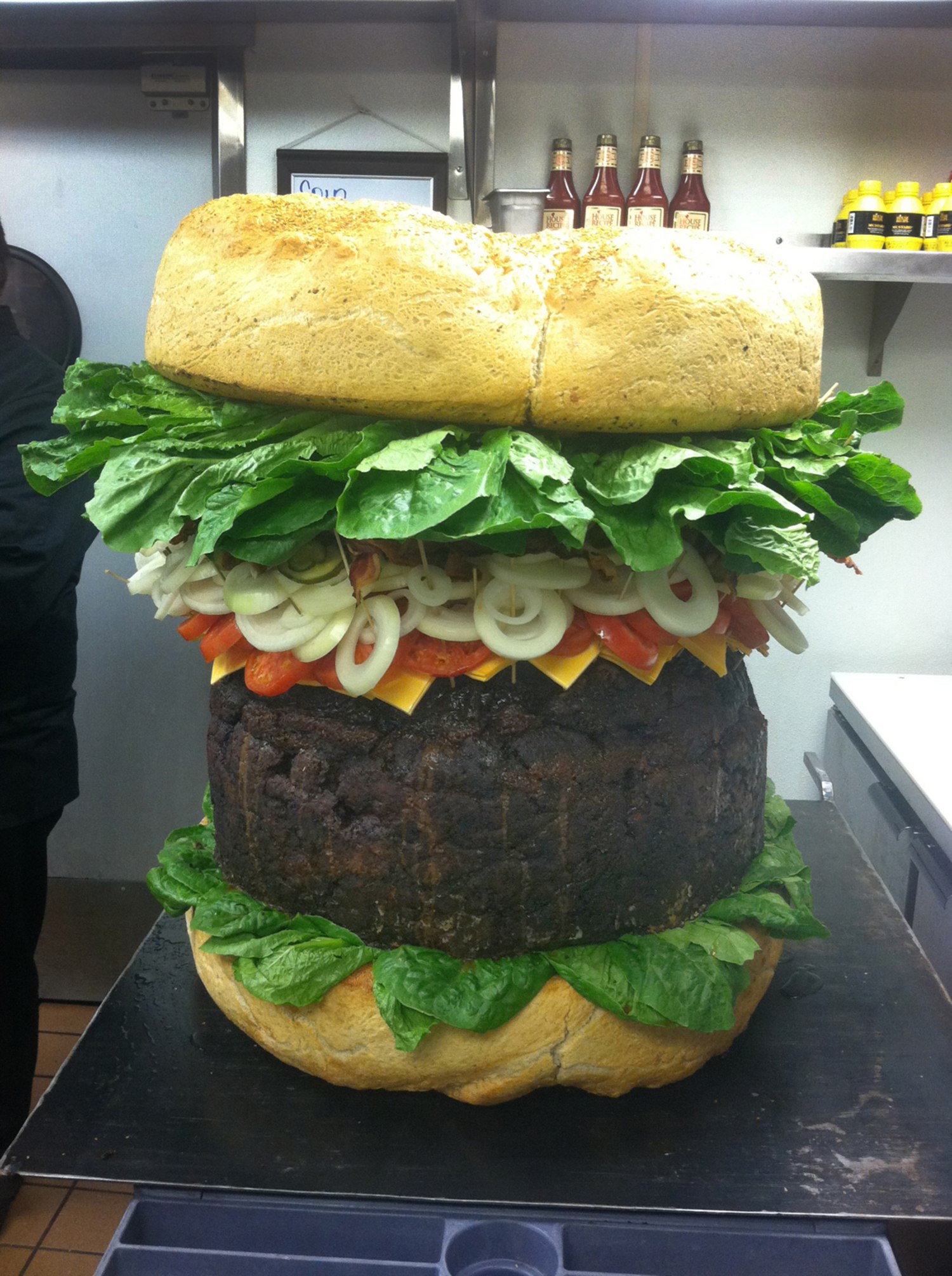 Absolutely Ridiculous': Restaurant creates 338-pound burger