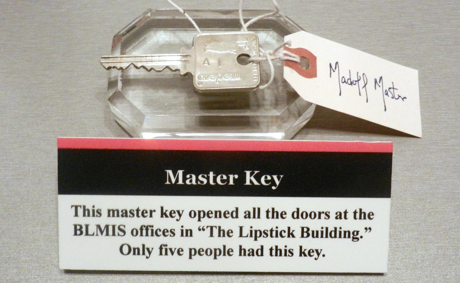 Madoff trinkets are crime museum's latest attraction