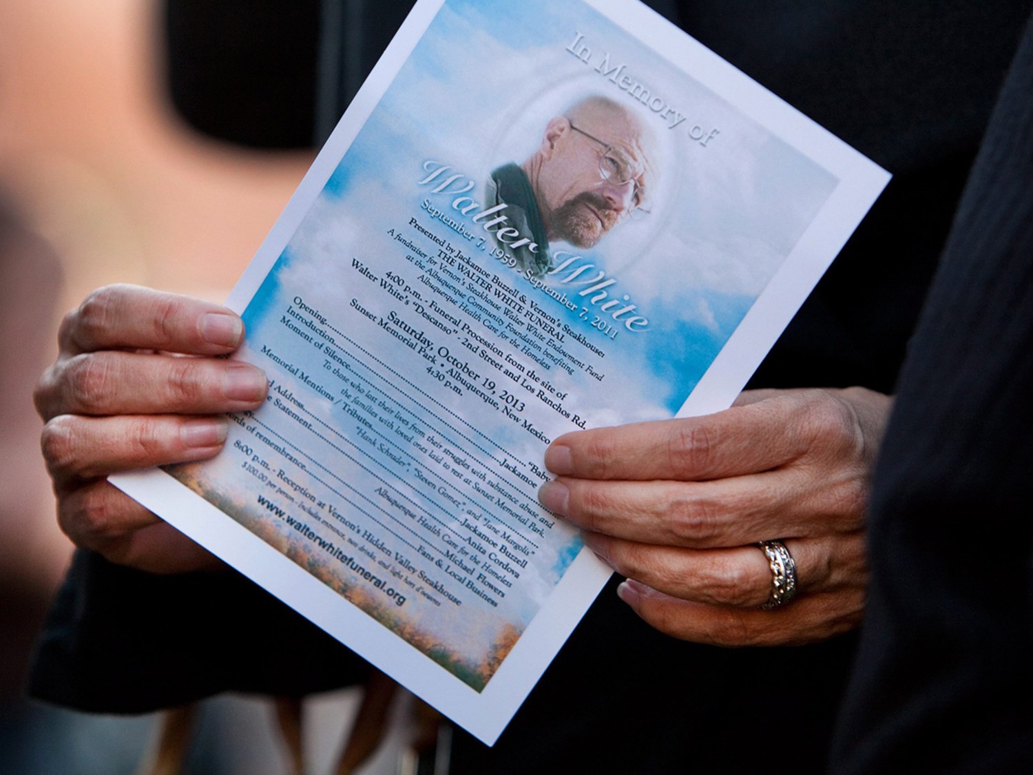 Breaking Bad' fans place Walter White obituary, TV