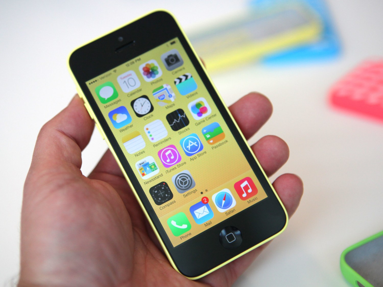 iPhone 5C: Apple brings color and $99 price to new phone