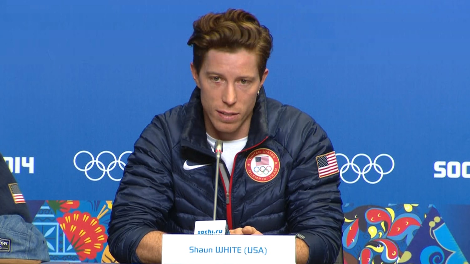 Snowboard champ Shaun White cited for spraying fire extinguisher