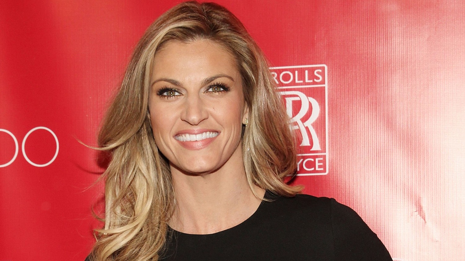 Who Is Erin Andrews? FOX Sideline Reporter and Dancing With the Stars Host