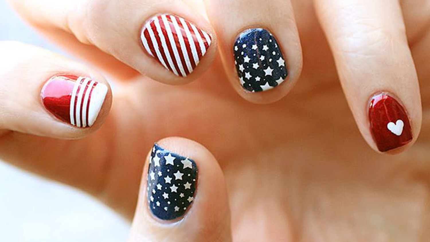 Red, white and awesome 4th of July nail art designs