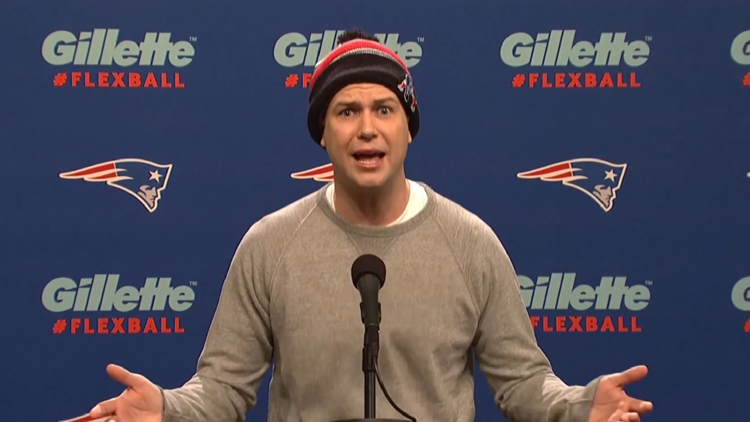 SNL' spoofs party Brady, plus a dig at 'old man Belichick'