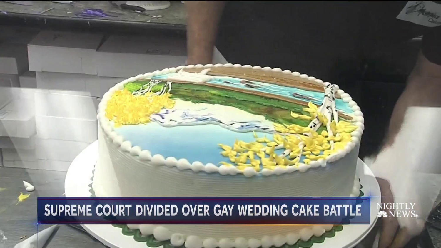 Wedding cake case store