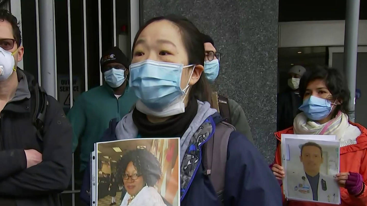 https www nbcnews com nightly news video an inside look at a new coronavirus contact tracing tool as experts raise privacy concerns 82595397550 2020 04 27t01 53 22 000z https media cldnry s nbcnews com image upload t fit 1500w f auto