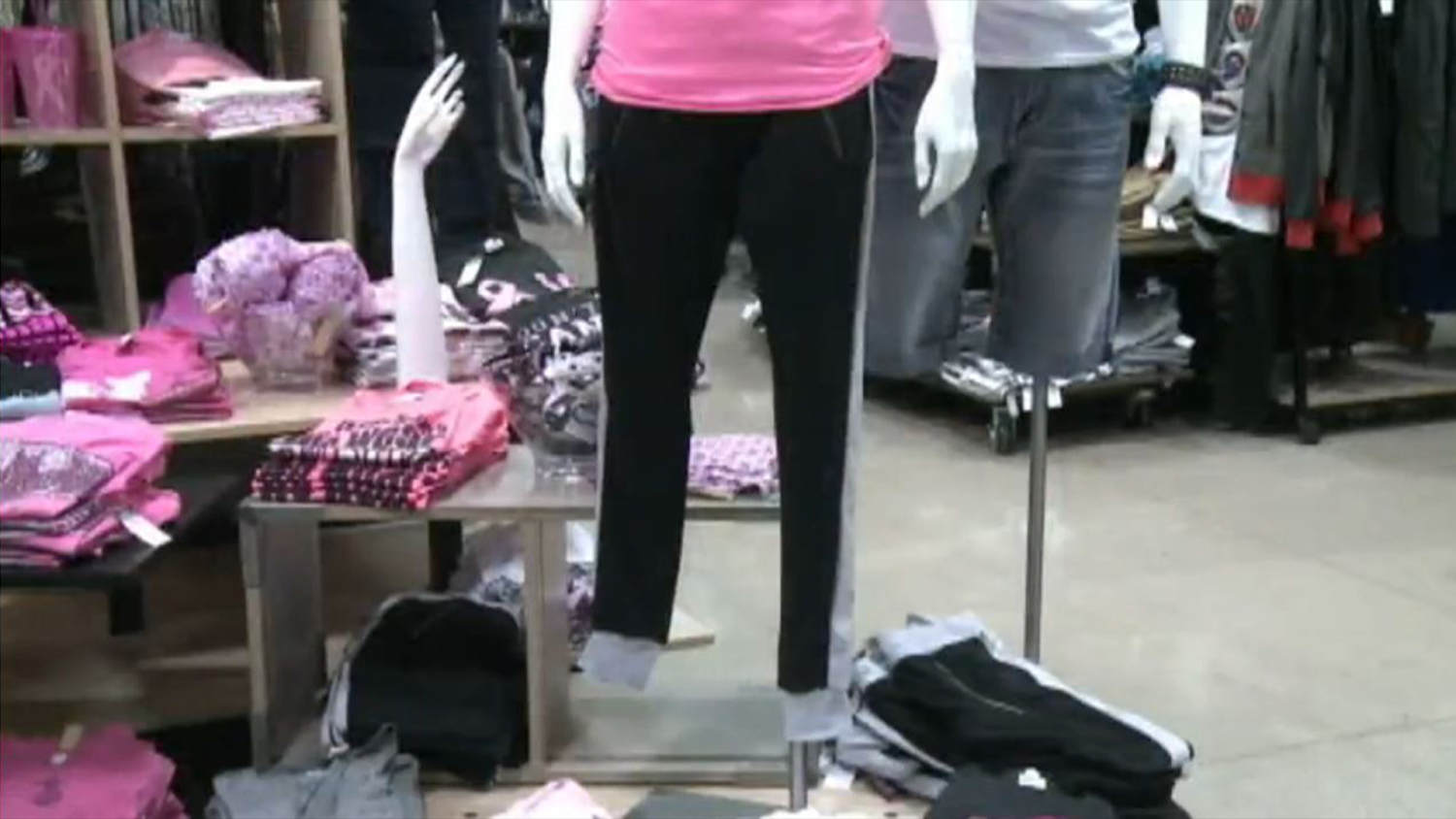 Girls: Yoga Pants Too Distracting
