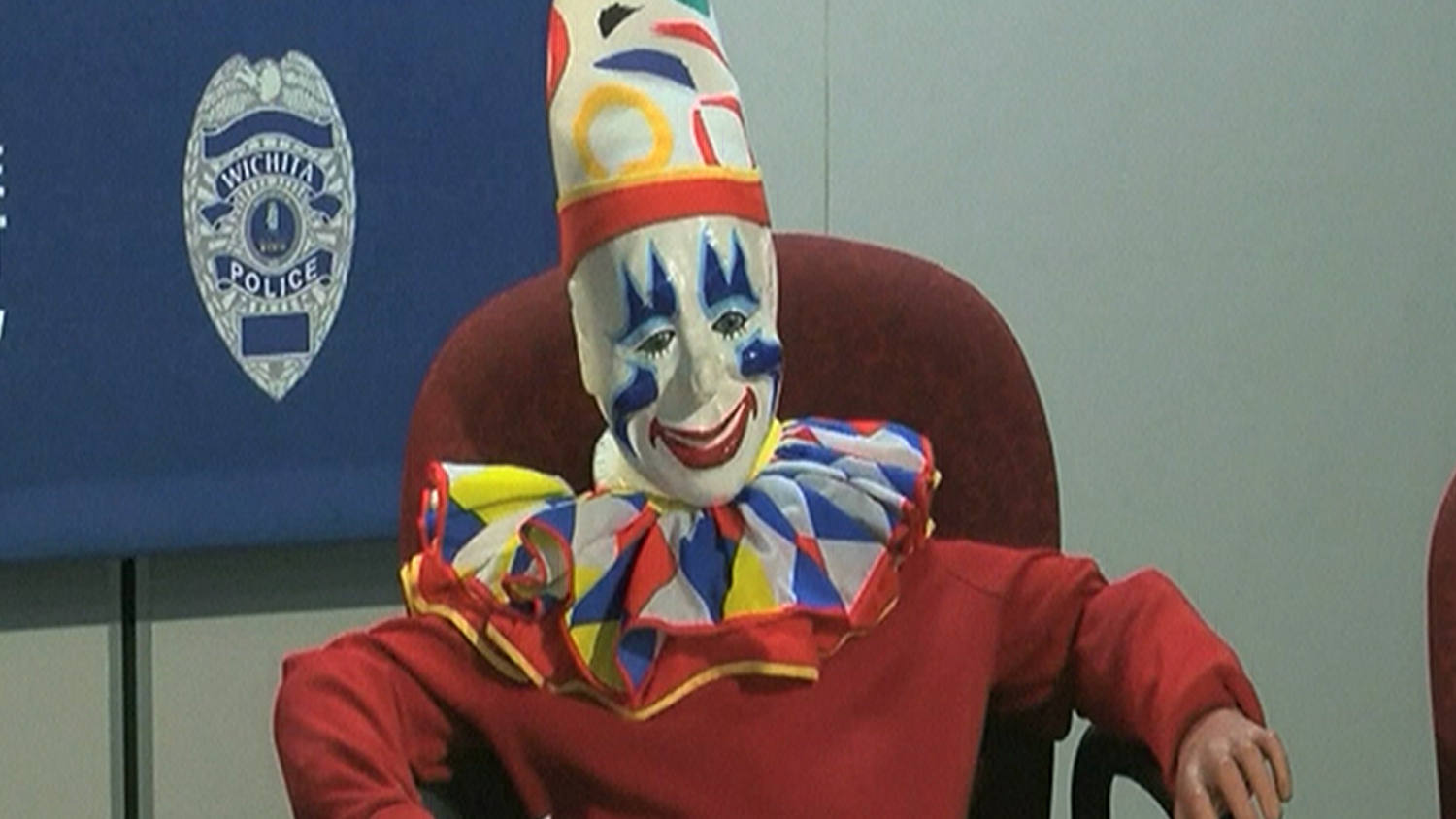 Missing Clown Found at Home of Sex Offender pic pic