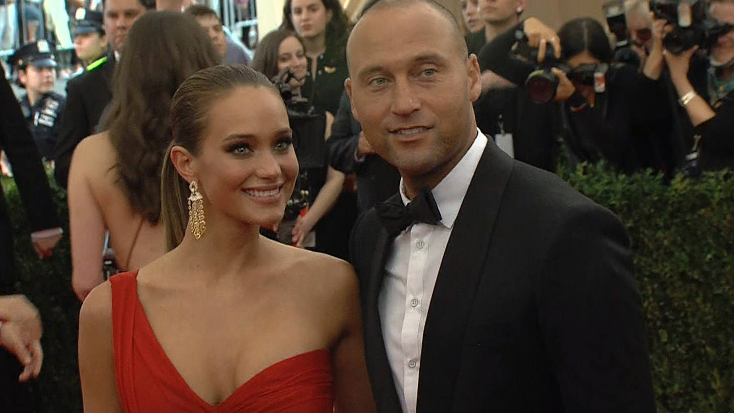 Derek Jeter confirms engagement to 'my fiancée' Hannah Davis