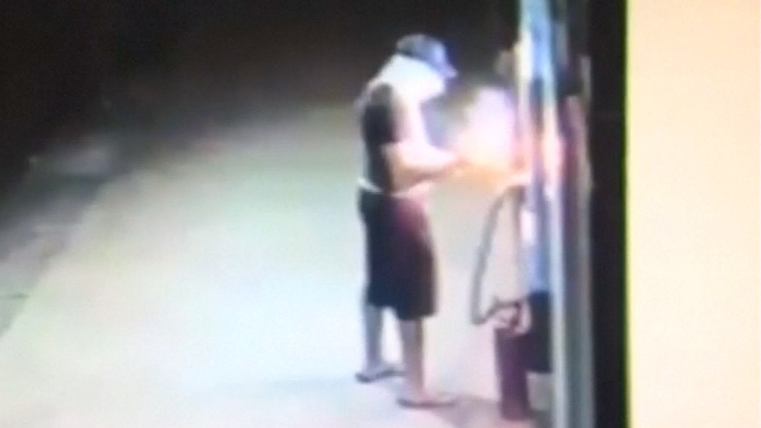 x_lon_atmrobbery_141230