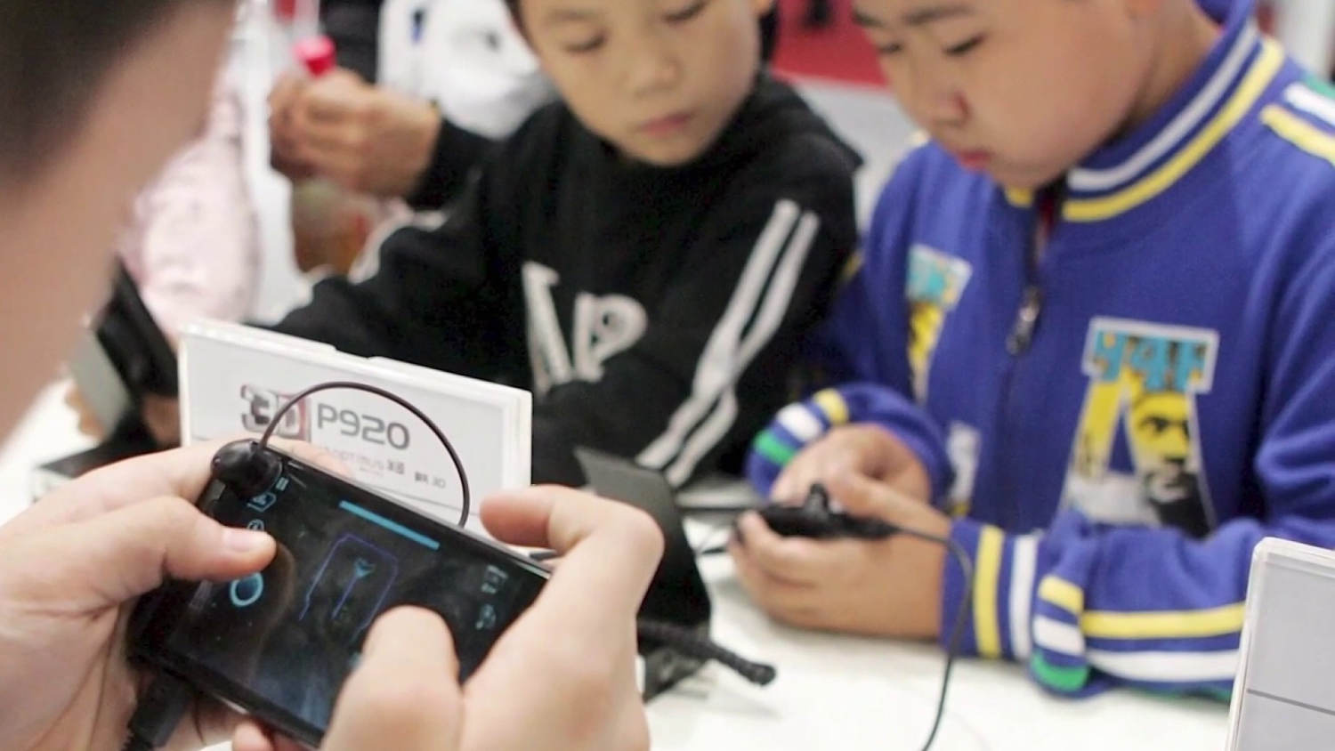 China bans kids from playing online video games during the week