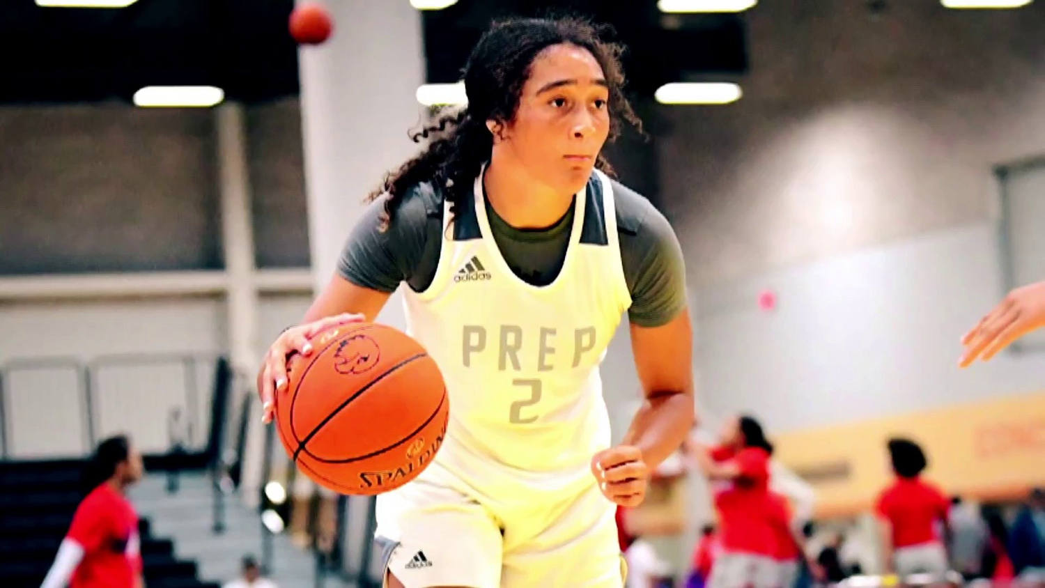14-year-old basketball phenom with 18 college offers eyes WNBA