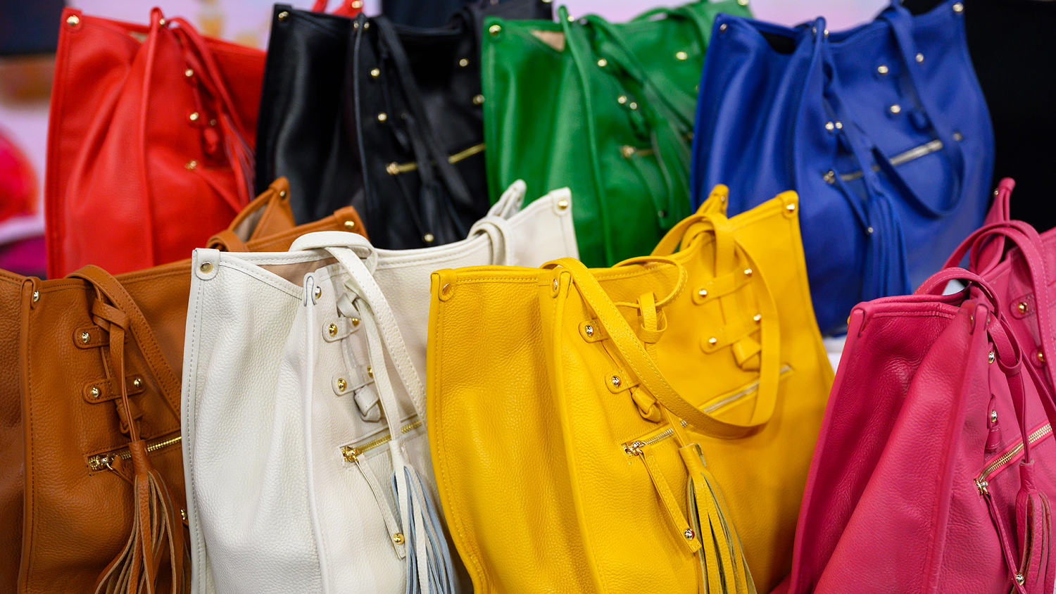 Deals on handbags sales