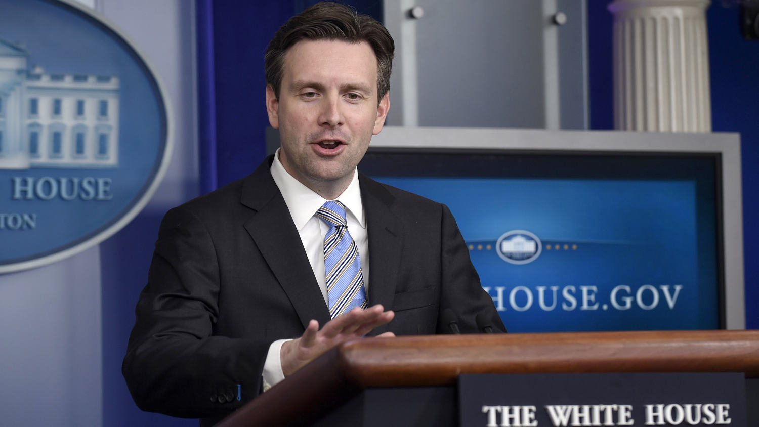 Https Www Nbcnews Com News Nbcblk Jewell Jones Youngest Black State Lawmaker America N741101 2017 04 01t13 38 43 000z Nbcnews Com En 2017 03 31t23 42 00z Jewell Jones Is The Youngest Black State Lawmaker In America Https Media