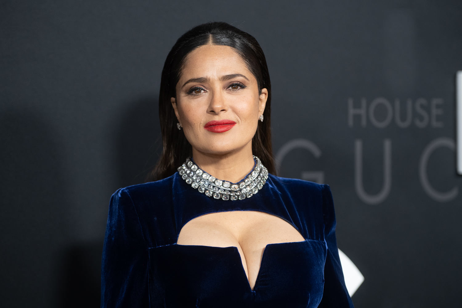 salma-hayek-today-main-ak-bc79a5 image