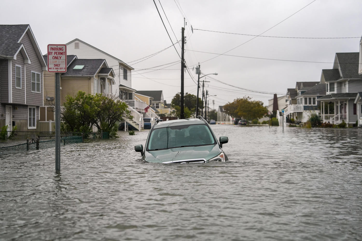 Inundaciones, miles de personas sin electricidad y al menos un muerto: el saldo de la tormenta nor’easter