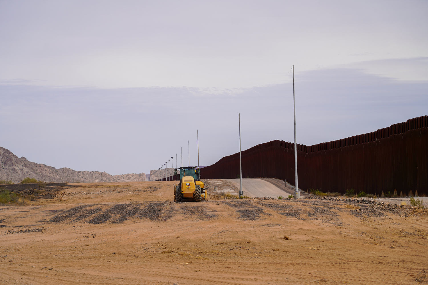 La construcción del muro fronterizo de Trump dañó un geoglifo en Arizona más antiguo que las pirámides de Egipto
