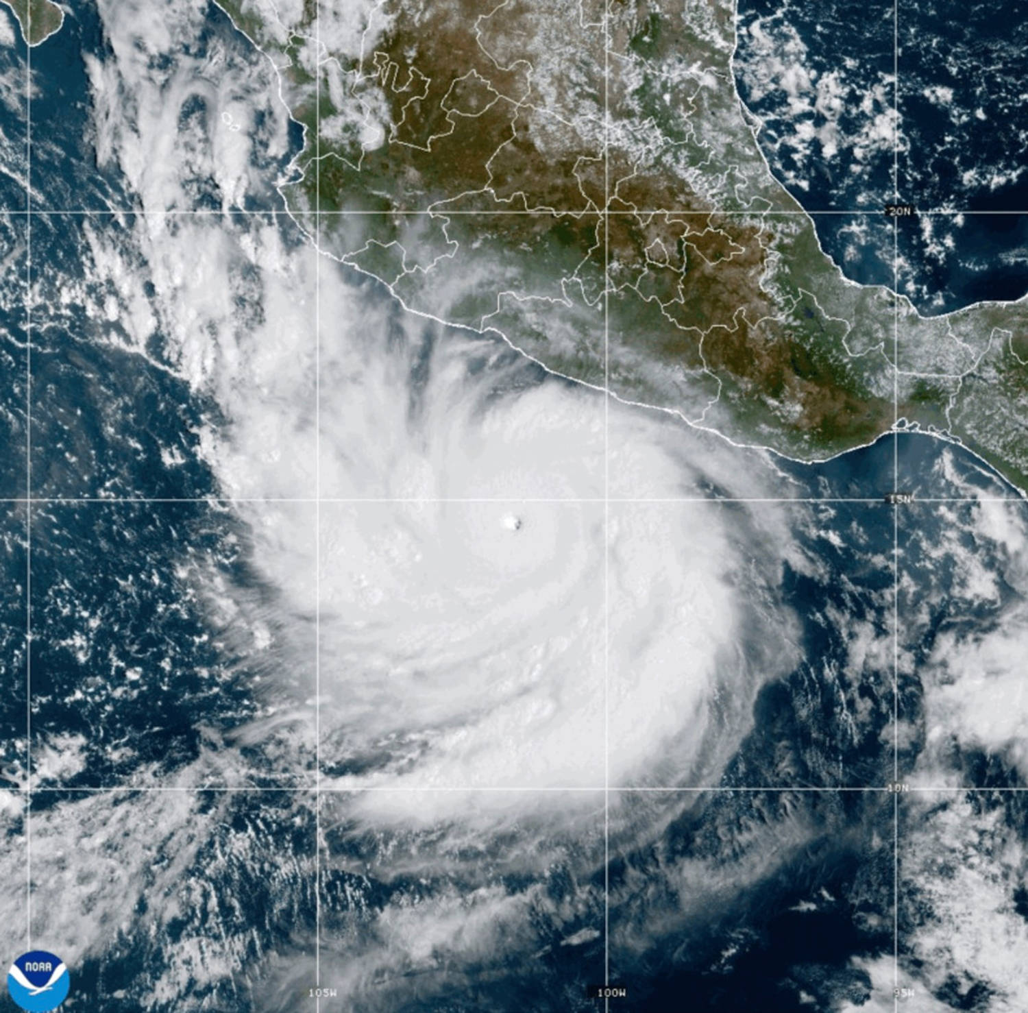 El huracán Polo es uno de los ciclones del Pacífico más potentes en décadas. Y Odalys gana fuerza