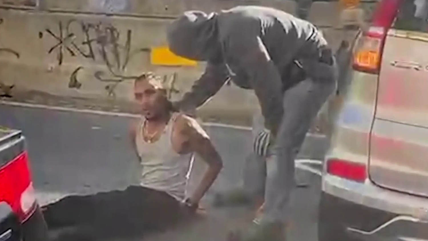"No me dejen morir por favor": así gritó el inmigrante baleado por un agente de ICE en Nueva York