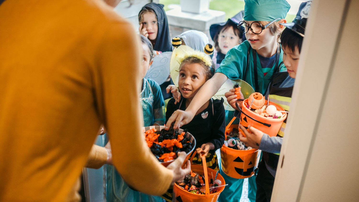 Expertos anticipan que habrá un gasto récord en los festejos de Halloween este año